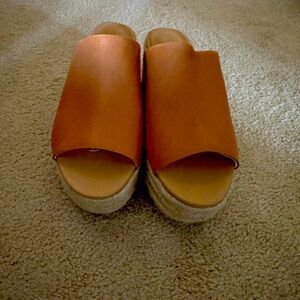 New mules sandals Sz 7.5 wedge